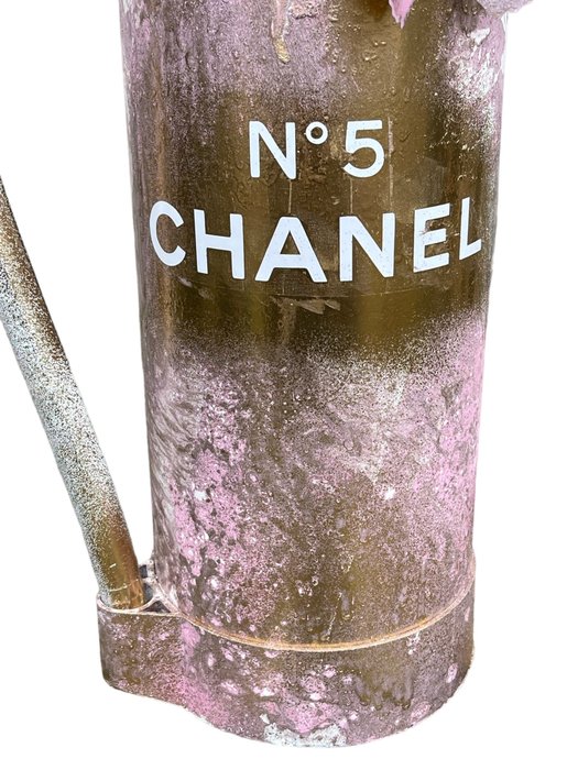 Image 3 of DALUXE ART - Chanel Butterfly Fire extinguisher