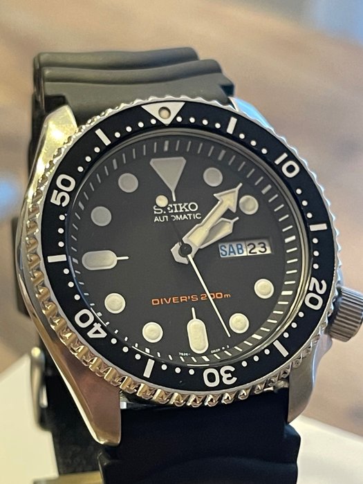 Preview of the first image of Seiko - Professionnal black SKX007K - 7S26-0020 - Men - 2011-present.