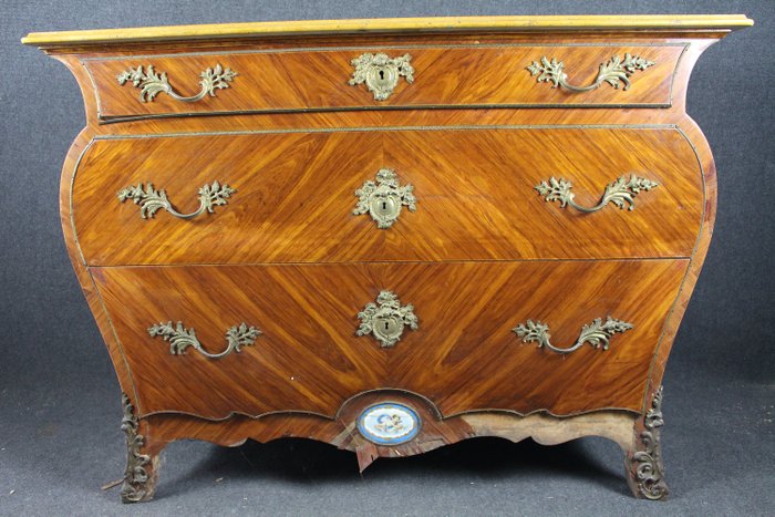 Preview of the first image of Antique chest of drawers mid 19th century - Bronze, Porcelain, Tulipwood, Wood - Mid 19th century.