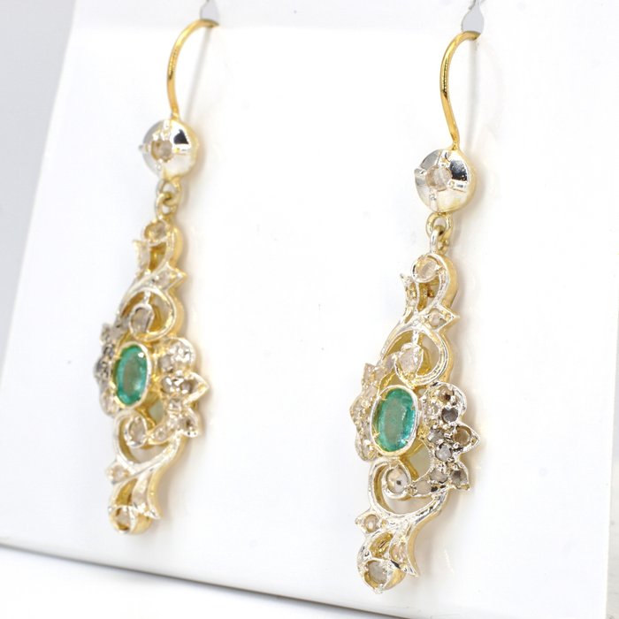 Image 3 of 14 kt. Gold, Silver - Earrings Emerald - Diamonds