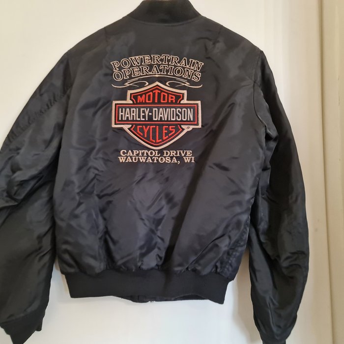 Preview of the first image of Clothing - Giubbotto Harley Davidson powertrain operations limited 200 pz - Harley Davidson - After.