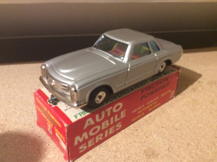 Preview of the first image of Bandai - 230SL - Car Mercedes - 1960-1969 - Japan.
