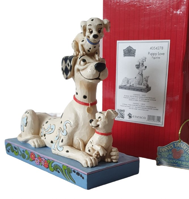 Preview of the first image of Disney Showcase Collection 4054278 - 101 Dalmatians - Puppy Love - Pongo, Penny, Rolly - with origi.