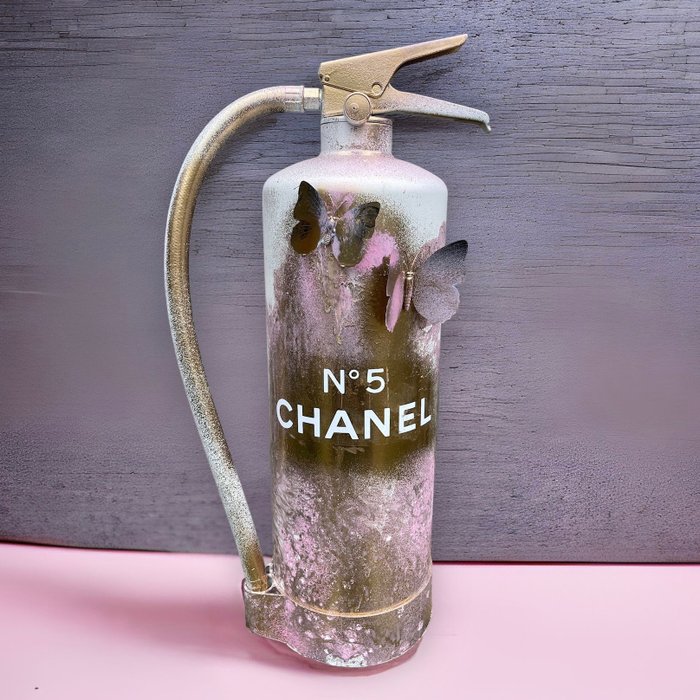 Preview of the first image of DALUXE ART - Chanel Butterfly Fire extinguisher.