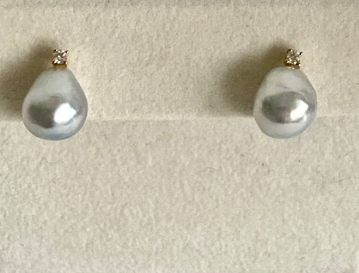 Image 2 of 18 kt. Akoya pearls - Earring - Diamonds