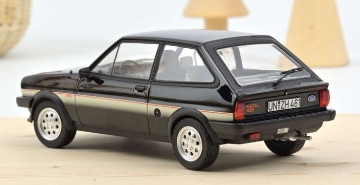 Image 2 of Norev - 1:18 - Ford Fiesta XR2