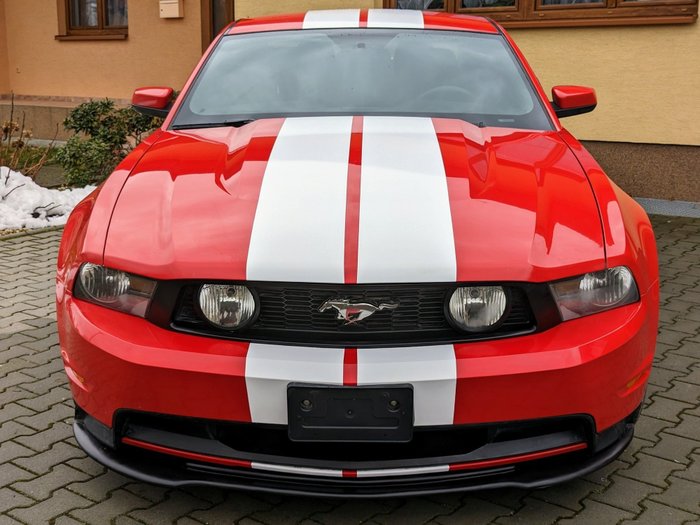 Image 2 of Ford USA - Mustang GT 5.0 Coyote V8 Race Red - 2012