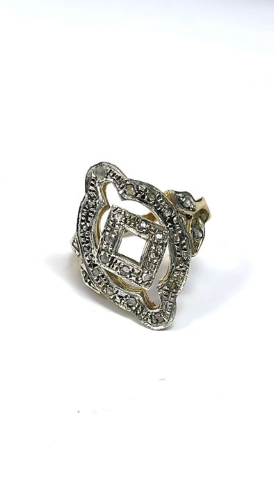 Preview of the first image of NO RESERVE PRICE - 14 kt. Silver, Yellow gold - Ring - 0.39 ct Diamond.