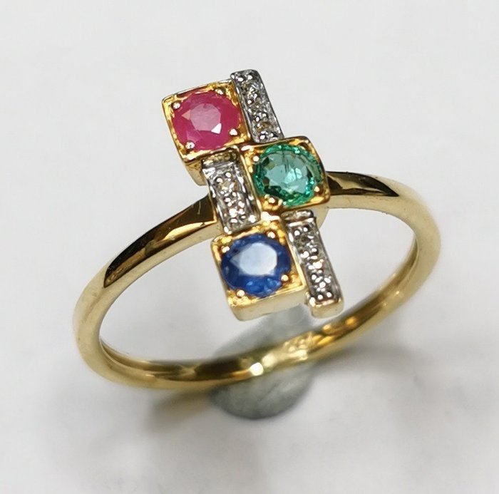 Image 2 of 18 kt. Gold - Ring - Diamonds, Emeralds, Rubies, Sapphires