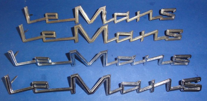 Preview of the first image of Parts - 4 Chevrolet Le Mans Messing Vergroomde Emblemen - Chevrolet - 1950-1960.