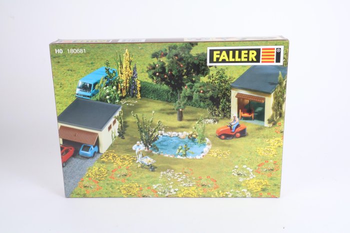 Preview of the first image of Faller H0 - 180681 - Scenery - Lawnmower with drive (unbuilt).