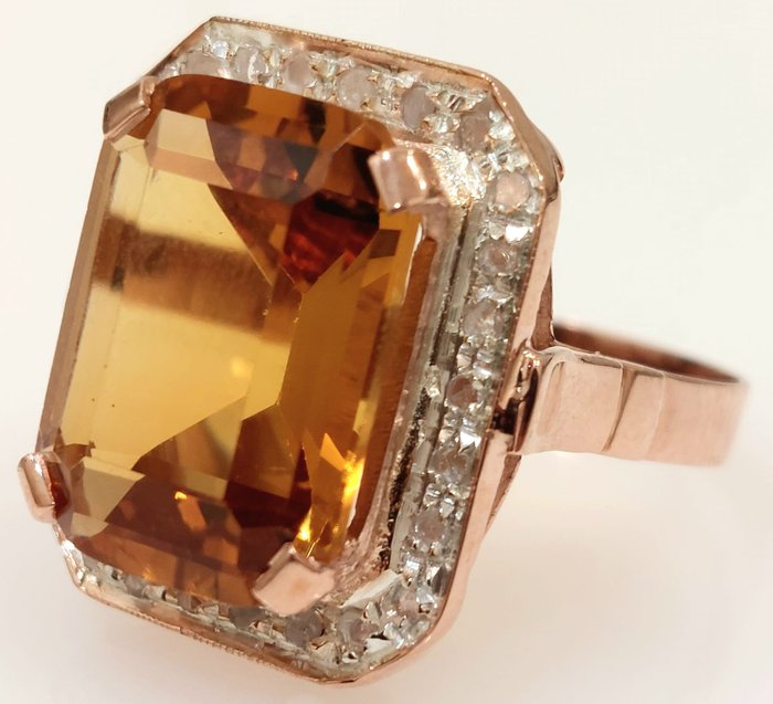 Preview of the first image of "NO RESERVE PRICE" - 9 kt. Pink gold, Silver - Ring - 4.00 ct Topaz - Diamonds.