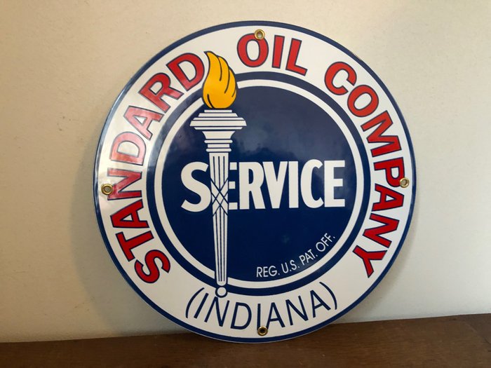 Image 3 of Sign - Standard Oil en Globe. USA. - After 2000