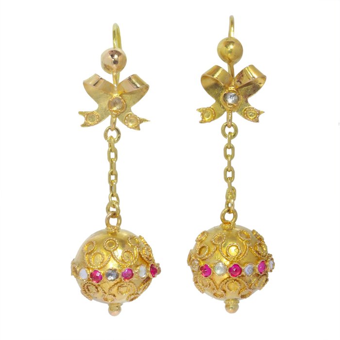 Preview of the first image of NO RESERVE PRICE - 18 kt. Yellow gold - Earrings - White and Red Strass, Vintage antique anno 1900.