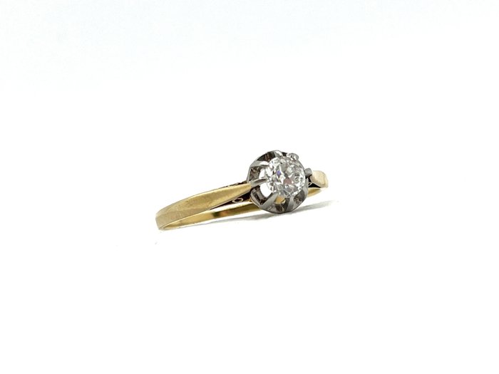 Preview of the first image of NO RESERVE - 18 kt. Platinum, Yellow gold - Ring - 0.30 ct Diamond.