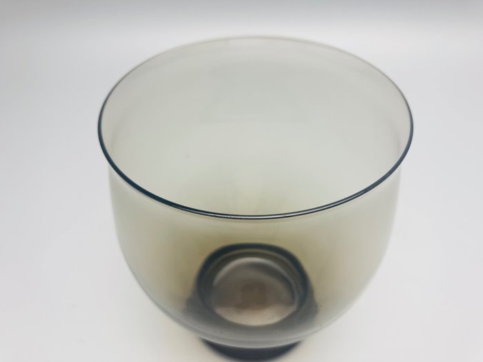 Image 3 of A.D. Copier - Glasfabriek Leerdam - Art Deco Vases (2)