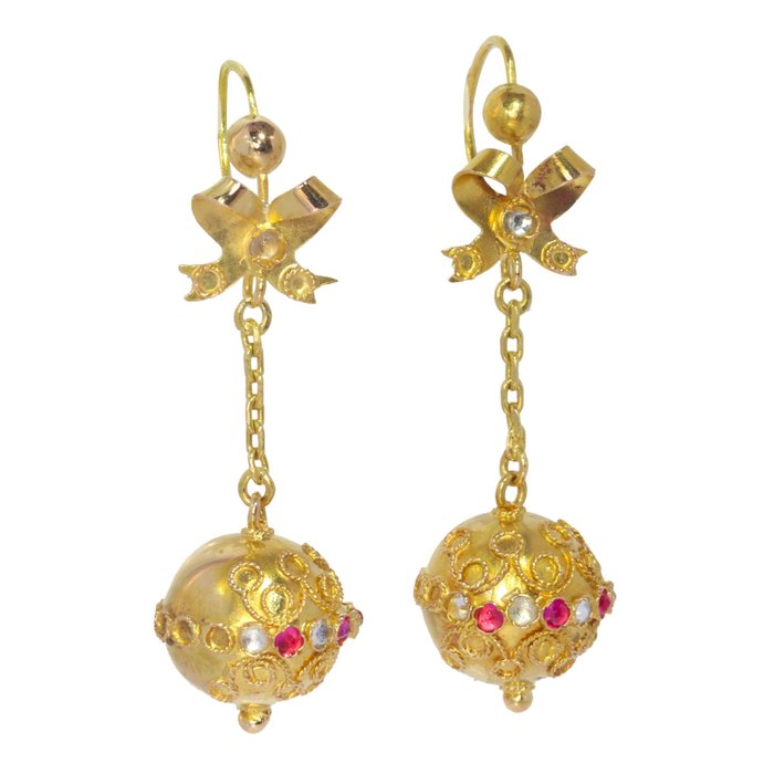 Image 3 of NO RESERVE PRICE - 18 kt. Yellow gold - Earrings - White and Red Strass, Vintage antique anno 1900