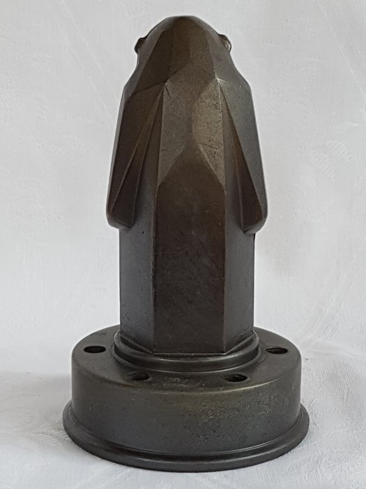 Image 3 of Leendert Bolle (toegeschreven aan) - Art Deco Amsterdam School radiator cap in the shape of a monke