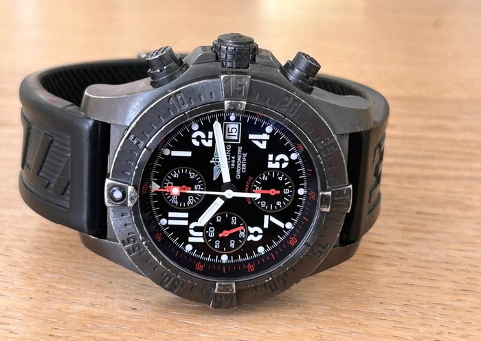 Preview of the first image of Breitling - Aeromarine Avenger Skyland Limited edition - Blacksteel - Full set - M13380 - Unisex -.