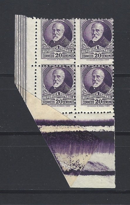 Preview of the first image of Spain 1932 - Printing error in block of 4 featuring personalities - Edifil nº 666.