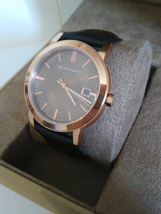 Preview of the first image of Burberry - gold rosa - BU9013 - Men - 2011-present.