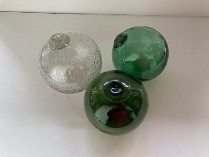 3 old antique glass fishing net floats / balls / buoys (3) - Glass