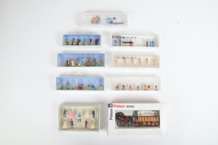 Preview of the first image of Faller, Merten, Preiser H0 - Scenery - Boxes with various figures.