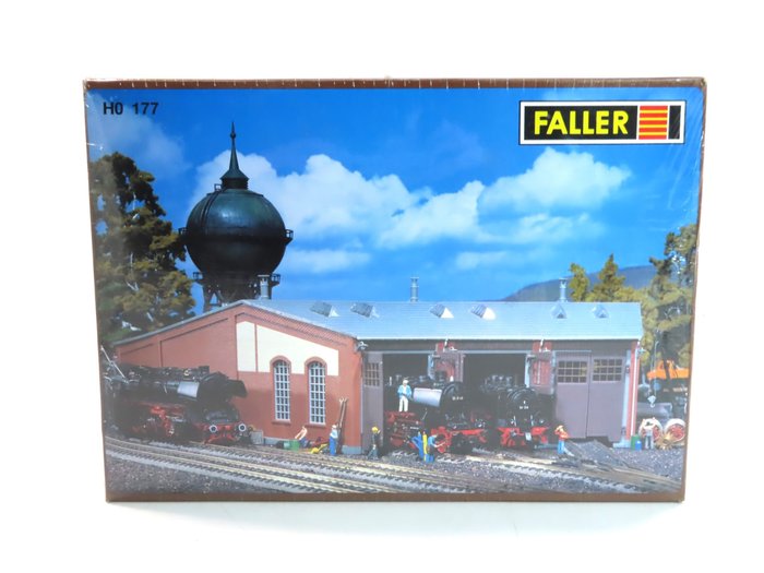 Preview of the first image of Faller H0 - 177 - Scenery - Building kit of ring shed with 3 tracks, Sealed.