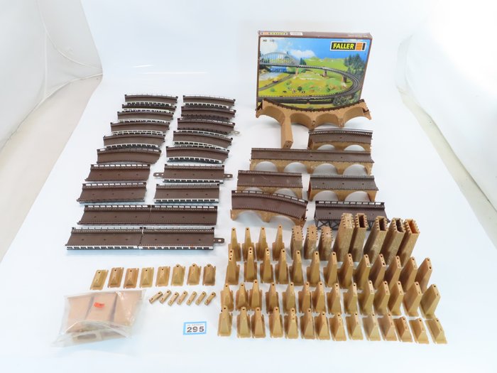 Image 3 of Faller H0 - 548 / 120471 - Scenery - Large assortment of bridge parts and piers