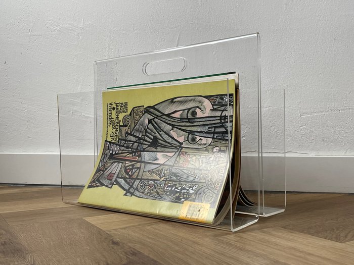 杂志架 - 有机玻璃