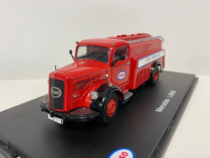 Image 2 of Schuco - 1:43 - Mercedes L6600 Esso Motor Oil - Limited and sold out edition