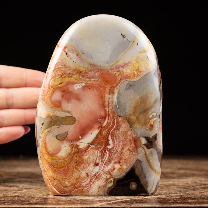 彩碧玉 - 真正奢華的石頭 - 自由形式 - 高度: 135 mm - 闊度: 95 mm- 665 g