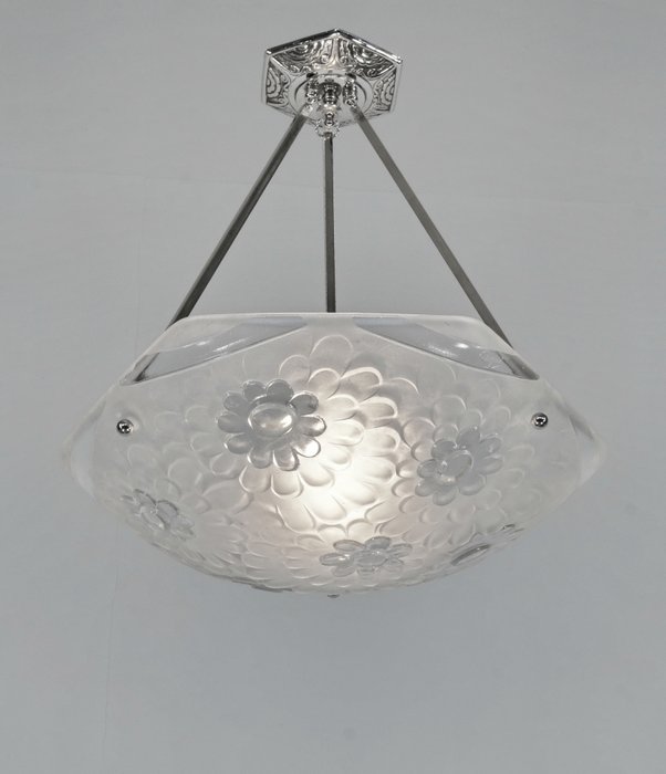 Preview of the first image of Degué & Jamain - French Art Deco chandelier.