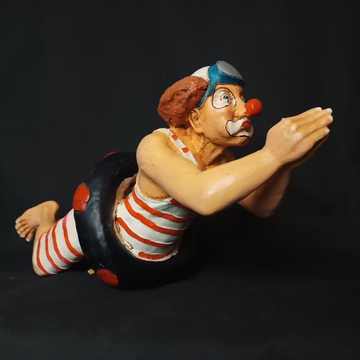 Charlie Rivel (1896-1983) - Estátua Grande O Palhaço Nadador - Resina / Poliéster