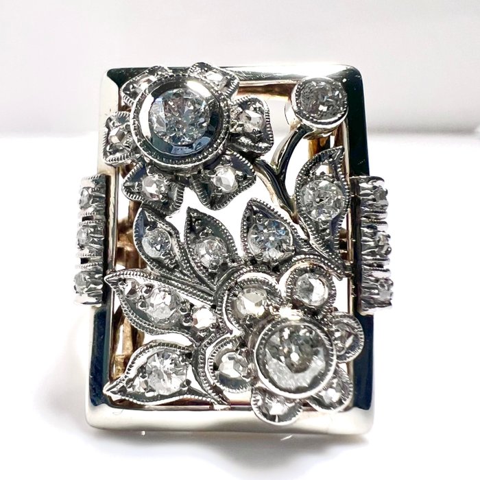 Preview of the first image of Art Deco - 14 kt. Platinum, Yellow gold - Ring - 0.60 ct Diamonds - Old Cut + Rose Cut.