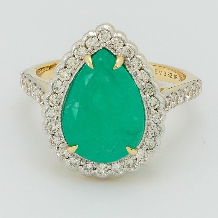 Preview of the first image of ALGT Certified - 14 kt. Bicolour - Ring - 3.82 Cts Emerald - 0.68 Cts - 38 Pcs Natural Diamond.