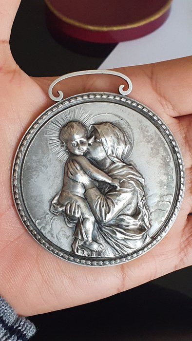 Preview of the first image of Madonna with Child-votive medal late 19th/early 20th century-Italy - Silver - Late 19th century.