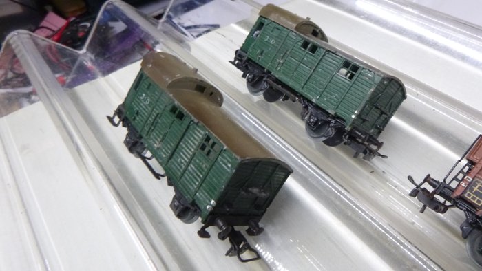 Image 3 of Märklin H0 - 310/311/372/u.a. - Freight carriage - 6 piece freight wagons from the 1950s, mostly ca