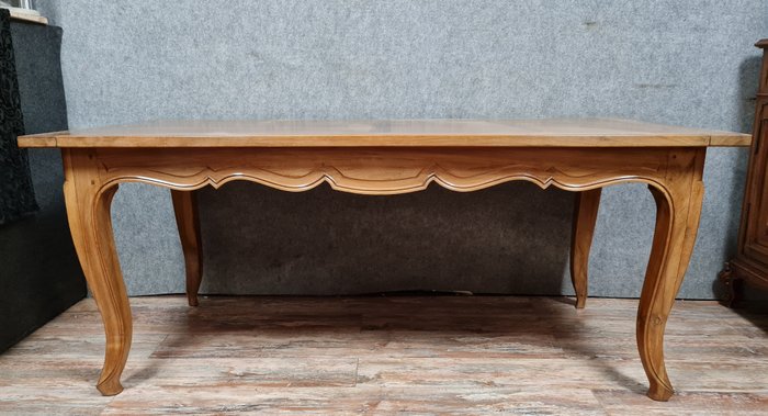 Preview of the first image of Louis XV style farmhouse table in cherrywood circa 1900 - Cherry - 20th century.