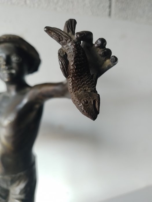 Image 3 of Dal modello di Achille d'Orsi - Sculpture, small fish - 50 cm (1) - Bronze - Mid 20th century