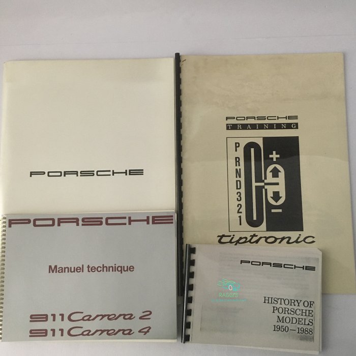 Preview of the first image of Brochures/catalogues - Manuale Tecnico Carrera 4 e Carrera 2 - Storia dei Modelli Porsche - Porsche.