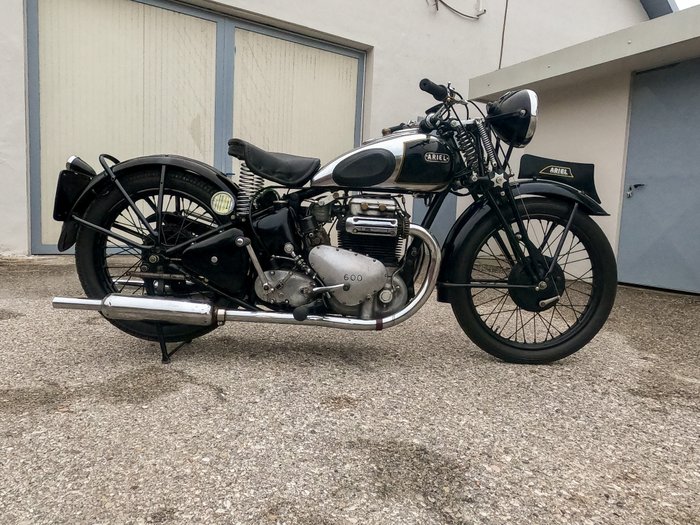Preview of the first image of Ariel - Square Four - 600 cc - 1939.