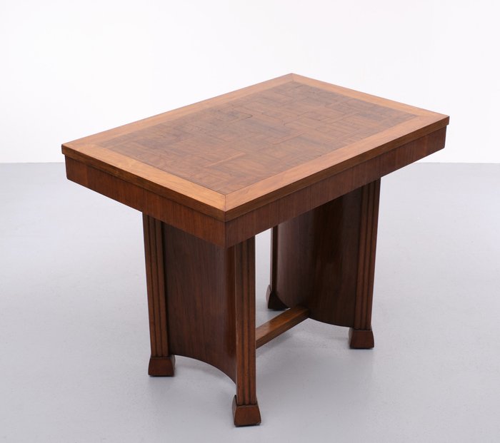 Preview of the first image of Metamorphic writing or diningtable.