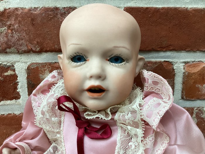 Preview of the first image of J.D.K ( Kestner) - Vintage - 237 - Doll Kestner repro. Ges.Gesch. Madein 14 doll - 1990-1999 - Germ.