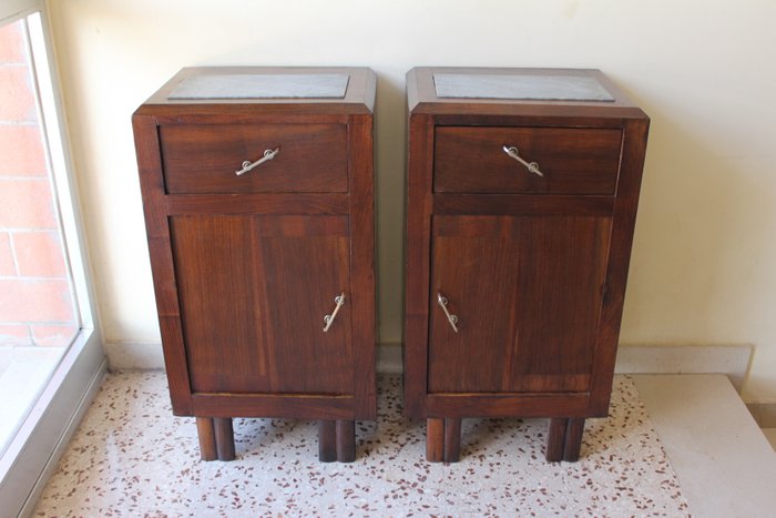 Image 2 of Pair of Art Déco bedside tables veneered in burr walnut and gray marble