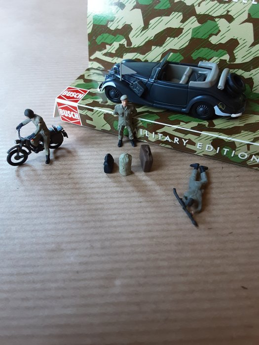 Preview of the first image of Faller, Bush, Preiser - WW2 - Figure HO Military Vehicules, Soldats - 1990-1999 - Germany.
