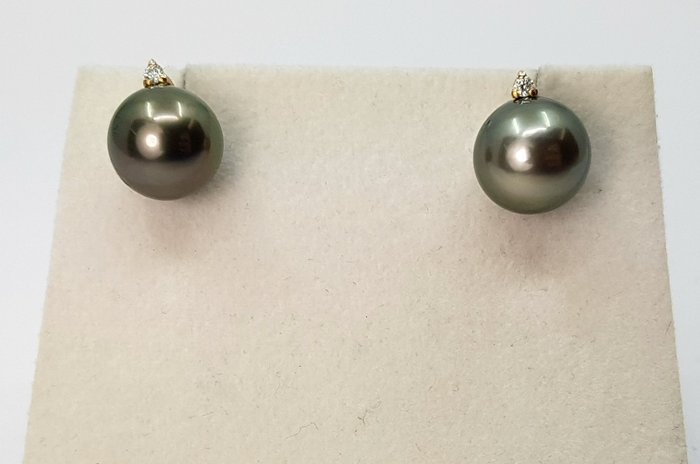 Image 3 of no reserve - 9x10mm Round Tahitian Pearls - 14 kt. Yellow gold - Earrings - 0.04 ct