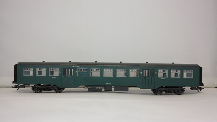 Image 2 of Märklin H0 - 47877/43530 - Freight wagon set, Passenger carriage set - 2 sets, with commuter cars a