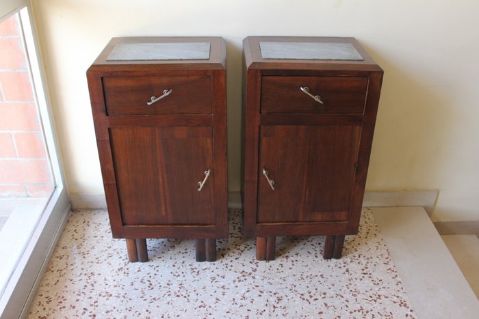 Image 3 of Pair of Art Déco bedside tables veneered in burr walnut and gray marble