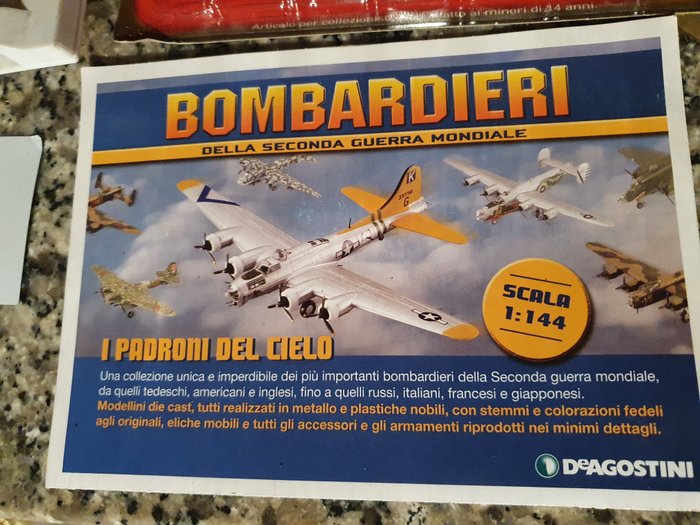 Image 2 of De Agostini - Airplane Bombardieri WW2 - 1990-1999